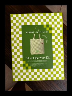 NIB! ELEMIS Glow Discovery Kit with Shrimps Checked Tote